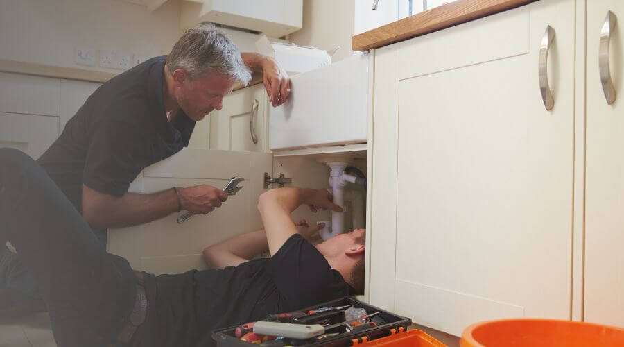 Professional burst pipe repair services in Saratoga, TX